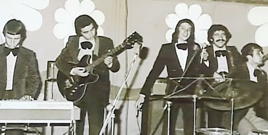 TEVFİK APAYDIN ORKESTRASI