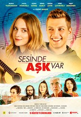 SESİNDE AŞK VAR