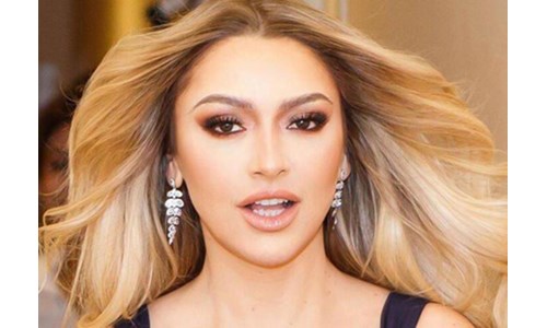 HADİSE'DEN YENİ ALBÜM GELİYOR