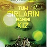 TÜM SIRLARIN SAHİBİ KIZ