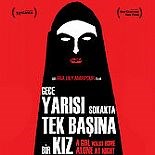 GECE YARISI SOKAKTA TEK BAŞINA BİR KIZ