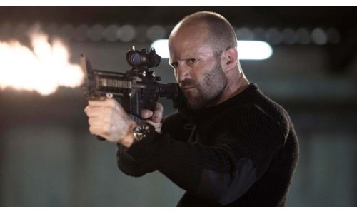 JASON STATHAM KENDİNİ OYNAYACAK