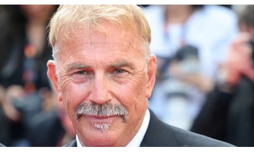  KEVIN COSTNER İLE JAKE GYLLENHAAL BALAYINA ÇIKIYOR!