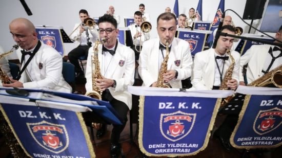 DENİZ YILDIZLARI CAZ ORKESTRASI