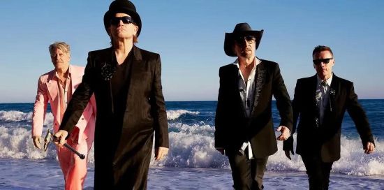 U2'DAN YENİ TEKLİ: 'FIREFLIES'